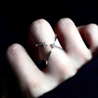 The Radiant Star of Four Points Ring