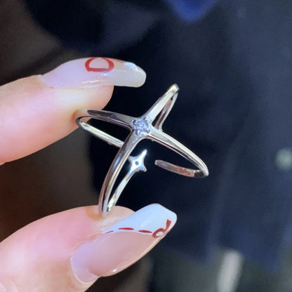 The Radiant Star of Four Points Ring