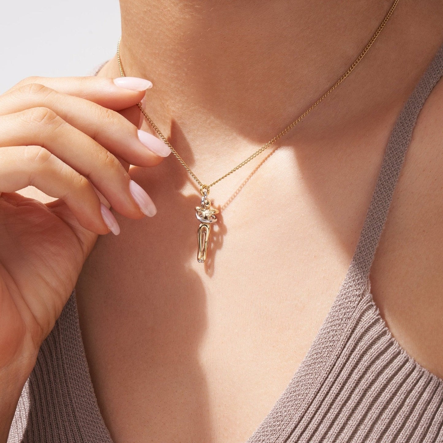 Unity Hug Couple Necklace