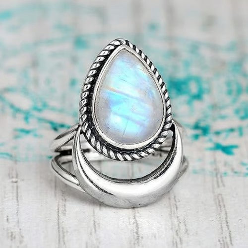 Mysterious Dragon Eye Gemstone Ring