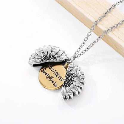 "You Are My Sunshine" Sunflower Necklace🌻