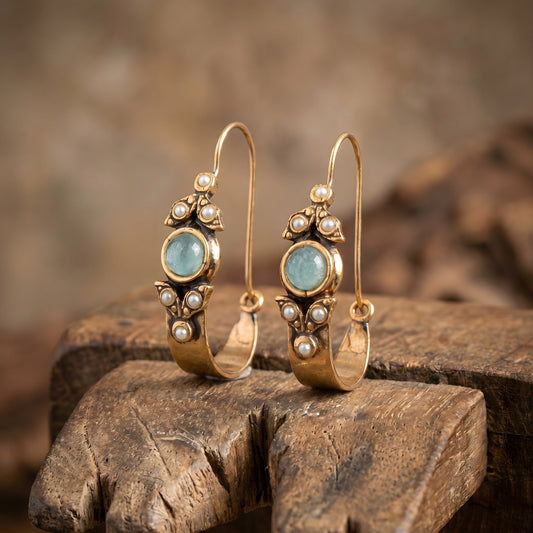 Vintage Mint Cabochon Pearl Hoops