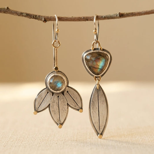 Retro Bohemian Leaf Zirconia Earrings