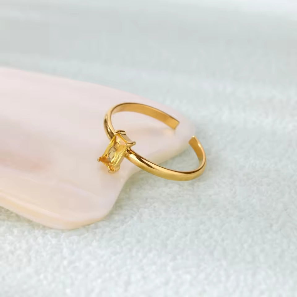 Adjustable Delicate Golden Ring with Colorful Gem
